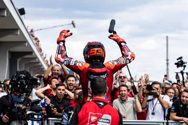 GER, Großer Preis von Deutschland, MotoGP. 11. Lauf, FIM Motorrad-Weltmeisterschaft. 12.07.2026, Sachsenring, Hohenstein-Ernstthal, GER, Großer Preis von Deutschland, MotoGP. 11. Lauf, FIM Motorrad-Weltmeisterschaft. Sieger 93, Marc Marquez, Ducati Lenovo Team jubelt Â Foto: Alexander Trienitz Hohenstein-Ernstthal Sachsenring Sachsen Deutschland *** GER, German Grand Prix, MotoGP Round 11, FIM Motorcycle World Championship, July 12, 2026, Sachsenring, Hohenstein Ernstthal, GER, German Grand Prix, MotoGP Round 11, FIM Motorcycle World Championship Winner 93, Marc Marquez, Ducati Lenovo Team celebrates. Photo by Alexander Trienitz, Hohenstein Ernstthal, Sachsenring, Saxony, Germany