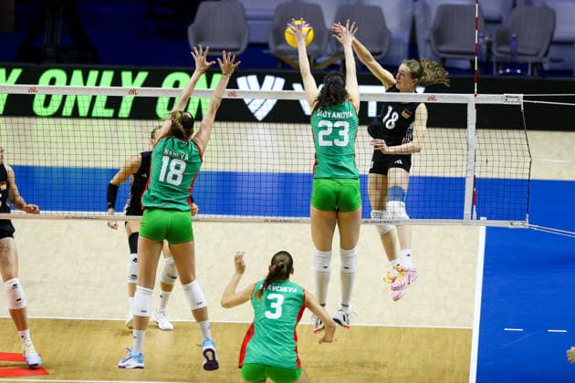 Bulgaria v Germany - Women s Volleyball Nations League BELGRADE, SERBIA - JULY 12: Darina Naneva (18) and Mikaela Stoyanova (23) of Bulgaria in action during the 2026 FIVB Volleyball Women s Nations League match between Bulgaria and Germany in Belgrade, Serbia, on July 12, 2026. Filip Stevanovic Anadolu Belgrade Serbia. Editorial use only. Please get in touch for any other usage.  Copyright: x2026xAnadoluxFilipxStevanovicx