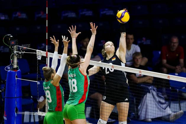 Bulgaria v Germany - Women s Volleyball Nations League BELGRADE, SERBIA - JULY 12: Darina Naneva (18) of Bulgaria in action during the 2026 FIVB Volleyball Women s Nations League match between Bulgaria and Germany in Belgrade, Serbia, on July 12, 2026. Filip Stevanovic Anadolu Belgrade Serbia. Editorial use only. Please get in touch for any other usage.  Copyright: x2026xAnadoluxFilipxStevanovicx