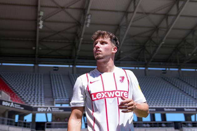 Leon Catak (SC Freiburg) , Deutschland, Fussball, 1. Bundesliga, 2026 2027, SC Freiburg, Öffentliches Training, 12.07.2026, Europa-Park Stadion, Freiburg Freiburg Europa-Park Stadion Baden-Württemberg Deutschland *** Leon Catak, SC Freiburg, Germany, Soccer, Bundesliga 1, 2026–2027, SC Freiburg, Open Practice, July 12, 2026, Europa-Park Stadium, Freiburg, Freiburg, Europa-Park Stadium, Baden-Württemberg, Germany Copyright: xArnexAmbergx
