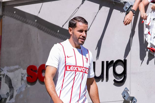 Christian Günter Christian Guenter (SC Freiburg, 30) , Deutschland, Fussball, 1. Bundesliga, 2026 2027, SC Freiburg, Öffentliches Training, 12.07.2026, Europa-Park Stadion, Freiburg Freiburg Europa-Park Stadion Baden-Württemberg Deutschland *** Christian Günter Christian Guenter SC Freiburg, 30, Germany, Soccer, Bundesliga 1, 2026–2027, SC Freiburg, Open Practice, July 12, 2026, Europa-Park Stadium, Freiburg, Freiburg, Europa-Park Stadium, Baden-Württemberg, Germany Copyright: xArnexAmbergx