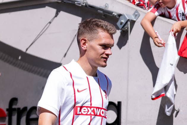 Matthias Ginter (SC Freiburg, 28) , Deutschland, Fussball, 1. Bundesliga, 2026 2027, SC Freiburg, Öffentliches Training, 12.07.2026, Europa-Park Stadion, Freiburg Freiburg Europa-Park Stadion Baden-Württemberg Deutschland *** Matthias Ginter, SC Freiburg, 28, Germany, soccer, Bundesliga 1, 2026–2027, SC Freiburg, public training session, July 12, 2026, Europa-Park Stadium, Freiburg, Freiburg, Europa-Park Stadium, Baden-Württemberg, Germany Copyright: xArnexAmbergx