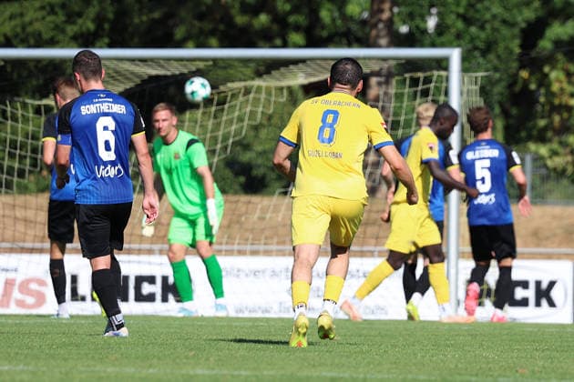 12.07.2026, xrekx, Fussball Testspiel, SV Oberachern - 1.FC Saarbruecken v.l. Torjubel nach dem Tor zum celebrating the goal celebrate 1:1 durch Marvin Benefo (SV Oberachern) (DFL DFB REGULATIONS PROHIBIT ANY USE OF PHOTOGRAPHS as IMAGE SEQUENCES and or QUASI-VIDEO) Oberkirch *** July 12, 2026, xrekx, Soccer Friendly Match, SV Oberachern 1 FC Saarbrücken v l Goal celebration after Marvin Benefo scored the 1-1 goal for SV Oberachern DFL DFB REGULATIONS PROHIBIT ANY USE OF PHOTOGRAPHS as IMAGE SEQUENCES and or QUASI-VIDEO Oberkirch