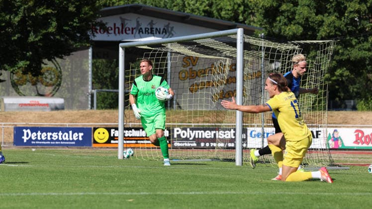 12.07.2026, xrekx, Fussball Testspiel, SV Oberachern - 1.FC Saarbruecken v.l. Kevin Broll (1. FC Saarbruecken) (DFL DFB REGULATIONS PROHIBIT ANY USE OF PHOTOGRAPHS as IMAGE SEQUENCES and or QUASI-VIDEO) Oberkirch *** July 12, 2026, xrekx, Soccer Friendly Match, SV Oberachern vs. 1. FC Saarbrücken, left: Kevin Broll, 1. FC Saarbrücken. DFL and DFB regulations prohibit any use of photographs as image sequences and or quasi-video. Oberkirch