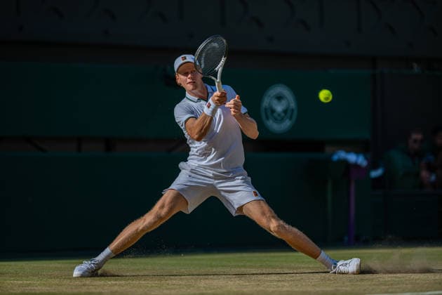 Tennis - Wimbledon Championship 2026 - Day 14 LONDON, ENGLAND - Sunday, July 12, 2026: Jannik Sinner (ITA) during the Gentlemen s Singles Final match on Day Fourteen of The Championships Wimbledon 2026 at the All England Lawn Tennis and Croquet Club. (Photo by Kirsten Holst Propaganda) LONDON All England Lawn Tennis and Croq GREATER LONDON ENGLAND  Copyright: xKirstenxHolstx 2026-07-12-044-Wimbledon_Day_14