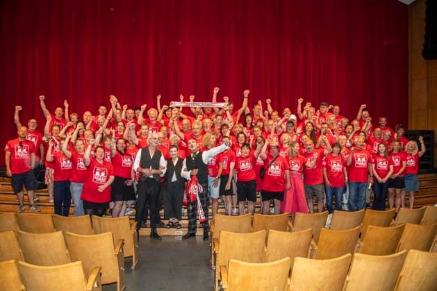 ABB THEATERUNION- Torsten Rasch, Katharina Thalbach und Pierre Besson die Schauspieler sind Fans vom 1. FC Union Berlin dem 1 Liga Fußballverein aus Berlin-Koepenick und waren oft in der Alten Foersterei bei den Heimspielen von Union , jetz der gegen Beuch in der Komödie der roten Fans von Union Berlin in der Komödie am Kurfürstendamm im Ernst-Reuter-Saal Berlin, Berlin den 12.07.2026 Berlin Deutschland *** ABB THEATERUNION: Torsten Rasch, Katharina Thalbach, and Pierre Besson—the actors—are fans of 1. FC Union Berlin, the Bundesliga soccer club from Berlin-Köpenick, and have often attended Union’s home games at the Alte Försterei, now in the play *The Red Fans of Union Berlin* at the Komödie am Kurfürstendamm in the Ernst Reuter Saal, Berlin, on July 12, 2026, Berlin, Germany