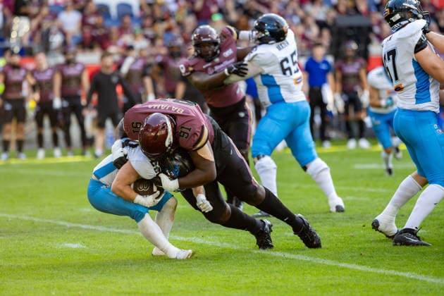 91 Miche Vandekerkhof (Defensive Line) Rhein Fire tackte 22 Dawid Brzozowski (Running Back) Panthers Wroclaw Rhein Fire vs Panthers Wroclaw, American Football, American Football League Europe, Week 8, 2026, 12.07.2026, Duisburg Schauinsland-Reisen-Arena Germany Copyright: xFootxBowl ChristopherxMettkenx