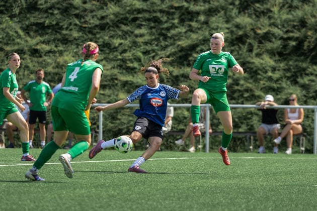 Fußball I Frauen I Freundschaftsspiel I DJK Arminia Ibbenbüren - DSC Arminia Bielefeld I 12.07.2026 Rim Meliani (20, DSC Arminia Bielefeld) Ibbenbüren Sportzentrum Schierloh NRW Deutschland *** Soccer I Women I Friendly Match I DJK Arminia Ibbenbüren vs. DSC Arminia Bielefeld I July 12, 2026 Rim Meliani 20, DSC Arminia Bielefeld Ibbenbüren Schierloh Sports Center, North Rhine-Westphalia, Germany Copyright: xLobeca CedricxSiefkerx