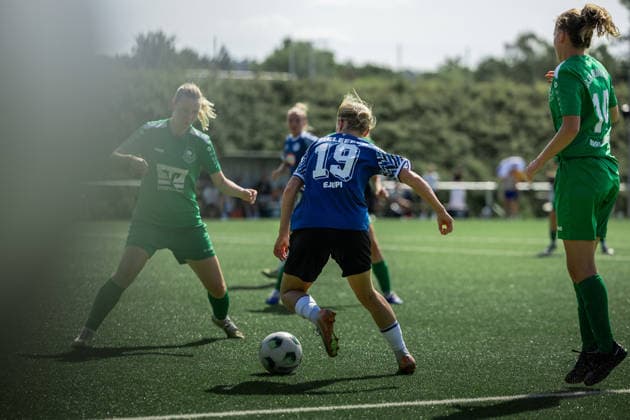 Fußball I Frauen I Freundschaftsspiel I DJK Arminia Ibbenbüren - DSC Arminia Bielefeld I 12.07.2026 Leonora Ejupi (19, DSC Arminia Bielefeld) Ibbenbüren Sportzentrum Schierloh NRW Deutschland *** Soccer I Women s I Friendly Match I DJK Arminia Ibbenbüren vs. DSC Arminia Bielefeld I July 12, 2026 Leonora Ejupi, 19, DSC Arminia Bielefeld Ibbenbüren Schierloh Sports Center, North Rhine-Westphalia, Germany Copyright: xLobeca CedricxSiefkerx