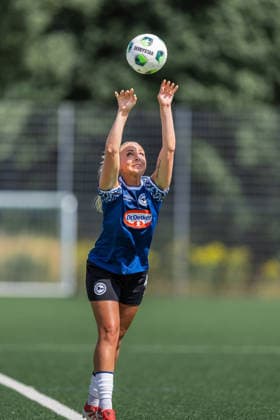Fußball I Frauen I Freundschaftsspiel I DJK Arminia Ibbenbüren - DSC Arminia Bielefeld I 12.07.2026 Celine Preuß (4, DSC Arminia Bielefeld) Ibbenbüren Sportzentrum Schierloh NRW Deutschland *** Soccer I Women s I Friendly Match I DJK Arminia Ibbenbüren vs. DSC Arminia Bielefeld I July 12, 2026 Celine Preuß 4, DSC Arminia Bielefeld, Ibbenbüren, Schierloh Sports Center, North Rhine-Westphalia, Germany Copyright: xLobeca CedricxSiefkerx