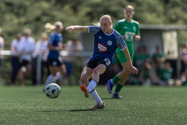 Fußball I Frauen I Freundschaftsspiel I DJK Arminia Ibbenbüren - DSC Arminia Bielefeld I 12.07.2026 Marie Bärenwaldt (29, DSC Arminia Bielefeld) Ibbenbüren Sportzentrum Schierloh NRW Deutschland *** Soccer I Women s I Friendly Match I DJK Arminia Ibbenbüren vs. DSC Arminia Bielefeld I July 12, 2026 Marie Bärenwaldt 29, DSC Arminia Bielefeld Ibbenbüren Schierloh Sports Center, North Rhine-Westphalia, Germany Copyright: xLobeca CedricxSiefkerx