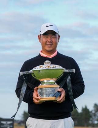 Tom Kim of South Korea lifts the Genesis Scottish Open Golf Winner s Quaich. Genesis Scottish Open, Golf, The Renaissance Club, North Berwick, Scotland, UK - 12 Jul 2026North Berwick The Renaissance Club Scotland United Kingdom  Copyright: xShutterstockx 16984083db