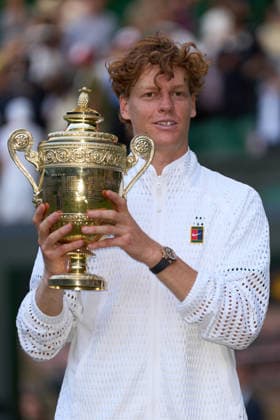 2026 Wimbledon, July 12, Mens Final LONDON, - JULY 12: Jannik Sinner of Italy with the trophy after winning against Alexander Zverev of Germany during the 2026 Wimbledon, July 12, Mens Final at The all England club, Wimbledon on July 12, 2026 in London, GBR. London The all England club, Wimbledon GBR Copyright: xPeterxvanxdenxBerg ISIxPhotosx 9500