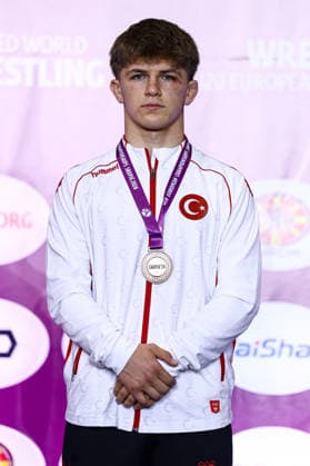 U20 European Championships Podium 74kg FS - Bronze: Umut Talha Uslu (TUR) *** U20 European Championships, 74kg Freestyle, Bronze Medal: Umut Talha Uslu (TUR) Copyright: xJakexKirkmanx xUnitedxWorldxWresx Jake Kirkman United World Wres