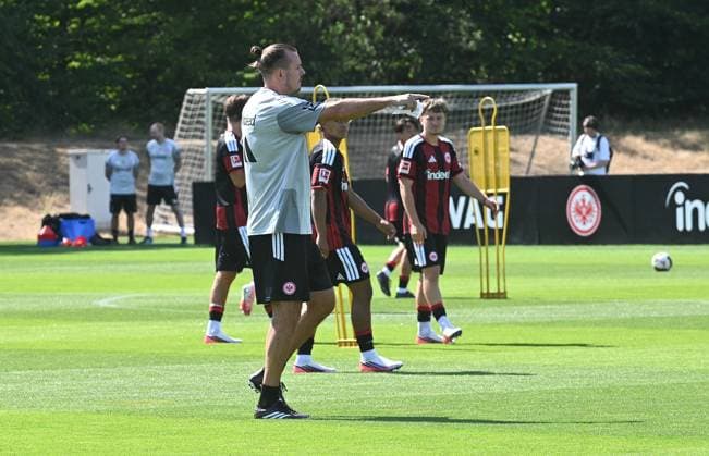13.07.2026 xhpx Frankfurt am Main, Deutsche Bank Park Bundesliga Saison 2025 2026 Eintracht Frankfurt Training Co-Trainer Alex Meier (Eintracht Frankfurt) DFL DFB REGULATIONS PROHIBIT ANY USE OF PHOTOGRAPHS AS IMAGE SEQUENCES AND OR QUASI-VIDEO. *** July 13, 2026 xhpx Frankfurt am Main, Deutsche Bank Park, Bundesliga Season 2025–2026, Eintracht Frankfurt Training, Assistant Coach Alex Meier, Eintracht Frankfurt, DFL, DFB. REGULATIONS PROHIBIT ANY USE OF PHOTOGRAPHS AS IMAGE SEQUENCES AND OR QUASI-VIDEO