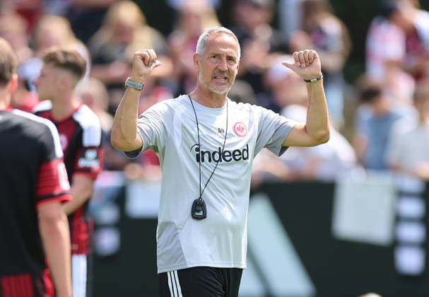 13.07.2026, Fussball Training, Eintracht Frankfurt, v.l., Trainer Adi Hütter (Eintracht Frankfurt) DFL DFB REGULATIONS PROHIBIT ANY USE OF PHOTOGRAPHS AS IMAGE SEQUENCES AND OR QUASI-VIDEO. xdcx *** July 13, 2026, Soccer Practice, Eintracht Frankfurt, from left, Coach Adi Hütter, Eintracht Frankfurt. DFL and DFB regulations prohibit any use of photographs as image sequences and or quasi-video. xdcx Copyright: HMBxMedia Claus
