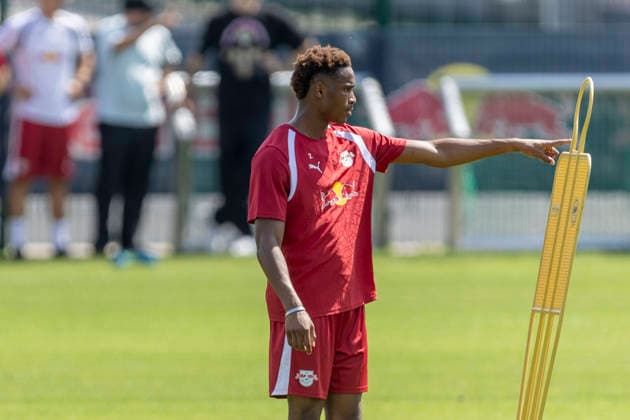 GER, Leipzig, Fussball, Pressekonferenz, Trainingsstart, medienoeffentliches Training im Bild v.l.: Abdoul Kone (RB Leipzig 02), 13.07.2026, RB Leipzig Trainingsakademie Cottaweg Leipzig DFL DFB REGULATIONS PROHIBIT ANY USE OF PHOTOGRAPHS AS IMAGE SEQUENCES AND OR QUASI-VIDEO, *** GER, Leipzig, Soccer, Press Conference, Start of Training, Open-to-the-Media Training Session (Pictured, from left: Abdoul Kone, RB Leipzig 02), July 13, 2026, RB Leipzig Training Academy, Cottaweg, Leipzig; DFL, DFB regulations prohibit any use of photographs as image sequences and or quasi-video, Copyright: HMBxMedia PaulxFritz
