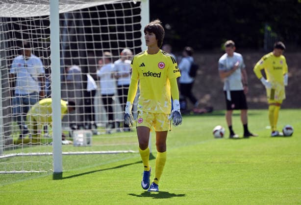 13.07.2026, xjhx, Fussball 1.Bundesliga, Eintracht Frankfurt Trainingsauftakt - Saison 2026 27 v.l. Amil Siljevic (Eintracht Frankfurt) (DFL DFB REGULATIONS PROHIBIT ANY USE OF PHOTOGRAPHS as IMAGE SEQUENCES and or QUASI-VIDEO) Frankfurt am Main *** July 13, 2026, xjhx, Soccer, Bundesliga 1, Eintracht Frankfurt Starts Training for the 2026–27 Season, v l Amil Siljevic, Eintracht Frankfurt, DFL, DFB. REGULATIONS PROHIBIT ANY USE OF PHOTOGRAPHS AS IMAGE SEQUENCES AND OR QUASI-VIDEO. Frankfurt am Main