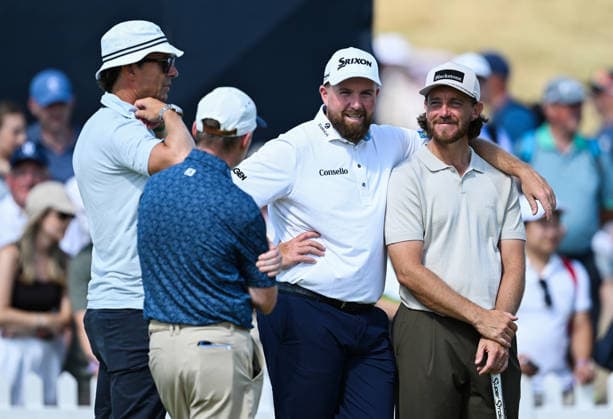 Shane Lowry (IRE) and Tommy Fleetwood (ENG) embrace on the Putting Green 154th Open Golf Championships, Royal Birkdale, Southport, UK - 13 Jul 2026Southport Royal Birkdale United Kingdom  Copyright: xGreigxCowie Shutterstockx 16988288cf