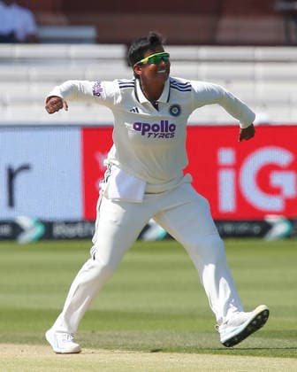LONDON, ENGLAND - JULY 13: WICKET 157-8. Wicket taker Deepti Sharma of India celebrates after Issy Wong of England is out bowled during day 4 of the Rothesay Test Match between England and India at Lord s Cricket Ground on July 13, 2026 in London, England.  Copyright: xJayxPatel SPPx Sportspressphoto_SPR190308