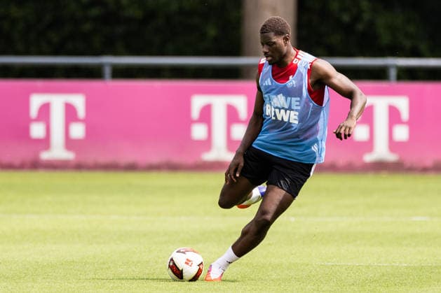 COLOGNE, GERMANY - JULY 13: Ragnar Ache (1. FC Koeln, 9) controls the ball during the first training session of season 2026 27 at Geissbockheim on July 13, 2026 in Cologne, Germany. North Rhine Westphalia Germany Copyright: xSteffiexWunderlx