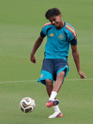 Spanish national team, Nationalteam player Lamine Yamal during a training session at the Cotton Bowl Stadium in Dallas, US, 13 July 2026, on the eve of the World Cup semifinal against France. Spanish national team training session in Dallas !ACHTUNG: NUR REDAKTIONELLE NUTZUNG!  Copyright: xLavandeiraxjrx GRAF5946 20260713-55020883989_1