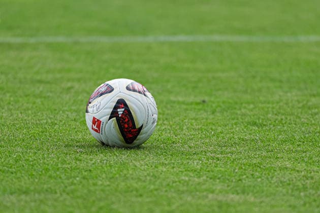 Adidas Torfabrik Spielball, Themenfoto, Themenbild, Symbolfoto, Symbolbild, Stockfoto GER, Training Hamburger SV, Fussball, 1. Bundesliga, Saison 2026 2027, 13.07.2026 GER, Training Hamburger SV, Fussball, 1. Bundesliga, Saison 2026 2027, 13.07.2026 Hamburg *** Adidas Goal Factory Match Ball, Themed Photo, Themed Image, Symbolic Photo, Symbolic Image, Stock Photo GER, Hamburger SV Training, Soccer, Bundesliga 1, 2026–2027 Season, July 13, 2026 GER, Hamburger SV Training, Soccer, Bundesliga 1, 2026–2027 Season, July 13, 2026 Hamburg Copyright: xEibner-Pressefoto MarcelxvonxFehrnx EP_MFN