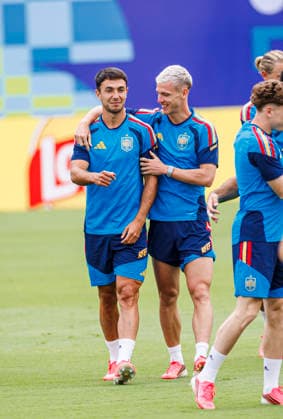 Spain national team, Nationalteam World Cup 13 07 2026 Daniel Olmo of Spain (L) and Martin Zubimendi of Spain (R) during the Spanish national team s training session at Cotton Bowl in Dallas, United States of America on July 13, 2026. Photo (PGS Photo Agency) Dallas usa Copyright: xPGSxPhotoxAgencyx