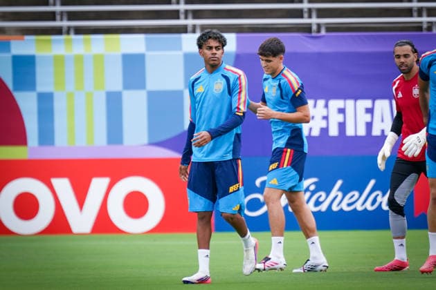 USA: Fußball FIFA World Cup, WM, Weltmeisterschaft, Fussball 2026 Halbfinale Matchday -1 Training Spanien Cotton Bowl Stadium (Dallas, Dallas County, Texas): Lamine Yamal (Spanien 19) *** USA Soccer 2026 FIFA World Cup Semifinals Matchday 1 Training Spain Cotton Bowl Stadium Dallas, Dallas County, Texas Lamine Yamal Spain 19 Copyright: xJOERANxSTEINSIEKx