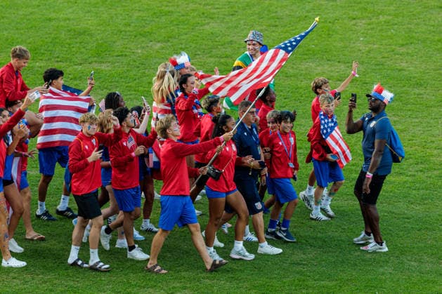 260713 Deltagare fran USA under invigningen av Gothia Cup den 13 juli 2026 i Göteborg. *** July 13, 2026: Participants from the U.S. at the opening ceremony of the Gothia Cup on July 13, 2026, in Gothenburg  Copyright: NICKLASxELMRIN BB260713NE015