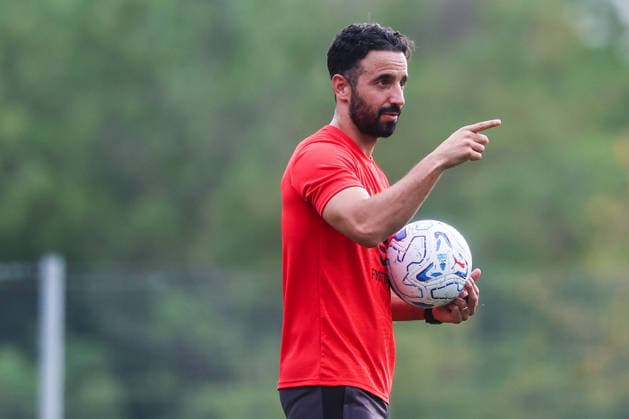 AC Milan 2026 27 - Training Session - 13 07 2026 Ruben Amorim Head Coach of AC Milan gestures during Training Session AC Milan 2026 27 at Milanello in Milan, Italy *** AC Milan 2026-27 Training Session, July 13, 2026: Ruben Amorim, head coach of AC Milan, gestures during the AC Milan 2026-27 training session at Milanello in Milan, Italy Copyright: xBEAUTIFULxSPORTS Carabellix