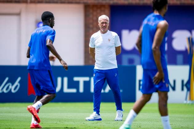 DALLAS - France national coach Didier Deschamps during the 2026 World Cup, France training at Washburne Soccer and Track Stadium on July 13, 2026, in Dallas, United States. (Photo by Stefan Koops EYE4IMAGES DeFodi Images) - *** DALLAS: France national team coach Didier Deschamps during the 2026 World Cup; France training at Washburne Soccer and Track Stadium on July 13, 2026, in Dallas, United States. Photo by Stefan Koops, EYE4IMAGES, DeFodi Images