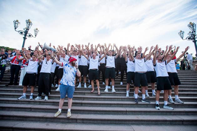 Herrelandslaget hylles i Oslo Oslo 20260713. Herrelandslaget i fotball blir mott av publikum pa Slottsplassen etter hjemkomsten til Norge fra USA mandag. Foto: Trond R. Teigen NTB Foto: Trond R. Teigen NTB Oslo Norge EDITORIAL USE ONLY. RESTRICTED USE FOR BETTING COMPANIES Ref:_SPOcw0SYWTKm00.jpg *** Men s National Team Honored in Oslo Oslo 20260713 The men s national soccer team is greeted by the crowd at Slottsplassen after returning to Norway from the U.S. on Monday. Photo: Trond R. Teigen, NTB. Photo: Trond R. Teigen, NTB. Oslo, Norway. EDITORIAL USE ONLY. RESTRICTED USE FOR BETBETTING COMPANIES  Copyright: xTrondxR.xTeigenx xNTBx