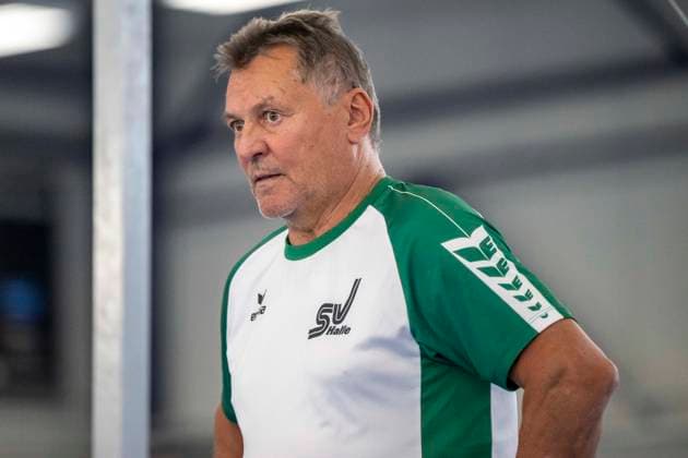 1.EM-Qualifikation Turnen Halle Saale Halle, Deutschland 13.Juli 2026: Im Bild:Trainer Hubert Brylok (SV Halle) Halle Saale Turnhalle im TZ Halle Saale Sachsen Anhalt Deutschland *** 1 European Championships Qualifying Round, Gymnastics, Halle Saale Gymnasium, Halle, Germany, July 13, 2026. Pictured: Coach Hubert Brylok of SV Halle Halle Saale at the Halle Saale Gymnasium in TZ Halle Saale, Saxony-Anhalt, Germany
