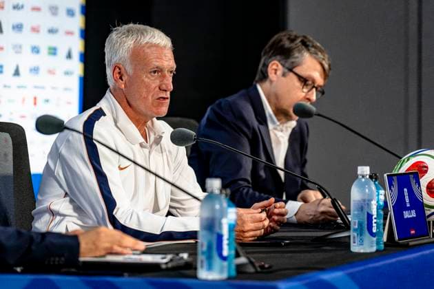 DALLAS - France national coach Didier Deschamps during the 2026 World Cup, France MD-1 press conference, PK, Pressekonferenz at AT&T Stadium on July 13, 2026 in Dallas, United States. (Photo by Stefan Koops EYE4IMAGES DeFodi Images) - *** DALLAS: France national team coach Didier Deschamps during the 2026 World Cup, France Match Day 1 press conference at AT&T Stadium on July 13, 2026, in Dallas, United States. Photo by Stefan Koops, EYE4IMAGES, DeFodi Images