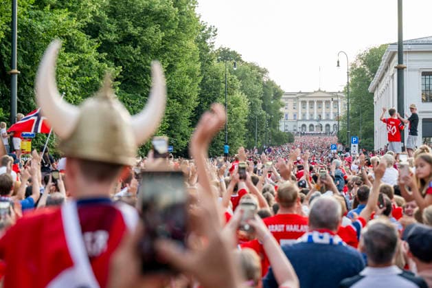 260713 Fans of Norway at a team reception during day 33 of the FIFA World Cup, WM, Weltmeisterschaft, Fussball 2026 on July 13, 2026 in Oslo. Photo: Jon Olav Nesvold BILDBYRAN COP 217 VG0993 football fifa world cup 2026 day 33 norway team reception bbeng publik *** July 13, 2026: Fans of Norway at a team reception on day 33 of the 2026 FIFA World Cup, 2026 in Oslo. Photo by Jon Olav Nesvold, BILDBYRAN COP 217 VG0993: soccer, FIFA World Cup 2026, Day 33, Norway, team reception, BBENG, audience  Copyright: JONxOLAVxNESVOLD BB260713JE006