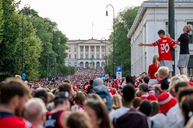 260713 Fans of Norway at a team reception during day 33 of the FIFA World Cup, WM, Weltmeisterschaft, Fussball 2026 on July 13, 2026 in Oslo. Photo: Jon Olav Nesvold BILDBYRAN COP 217 VG0993 football fifa world cup 2026 day 33 norway team reception bbeng publik *** July 13, 2026: Fans of Norway at a team reception on day 33 of the 2026 FIFA World Cup, 2026 in Oslo. Photo by Jon Olav Nesvold, BILDBYRAN COP 217 VG0993: soccer, FIFA World Cup 2026, Day 33, Norway, team reception, BBENG, audience  Copyright: JONxOLAVxNESVOLD BB260713JE009