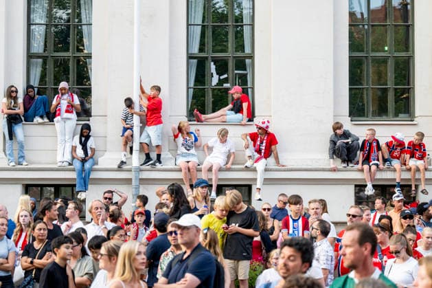 260713 Fans of Norway at a team reception during day 33 of the FIFA World Cup, WM, Weltmeisterschaft, Fussball 2026 on July 13, 2026 in Oslo. Photo: Jon Olav Nesvold BILDBYRAN COP 217 VG0993 football fifa world cup 2026 day 33 norway team reception bbeng publik *** July 13, 2026: Fans of Norway at a team reception on day 33 of the 2026 FIFA World Cup, 2026 in Oslo. Photo by Jon Olav Nesvold, BILDBYRAN COP 217 VG0993: soccer, FIFA World Cup 2026, Day 33, Norway, team reception, BBENG, audience  Copyright: JONxOLAVxNESVOLD BB260713JE042