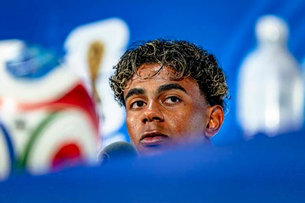 DALLAS - Lamine Yamal of Spain during the 2026 World Cup, Spain MD-1 press conference, PK, Pressekonferenz at AT&T Stadium on July 13, 2026 in Dallas, United States. (Photo by Stefan Koops EYE4IMAGES DeFodi Images) - *** DALLAS: Lamine Yamal of Spain during the 2026 World Cup, Spain Matchday 1 press conference at AT&T Stadium on July 13, 2026, in Dallas, United States. Photo by Stefan Koops, EYE4IMAGES, DeFodi Images