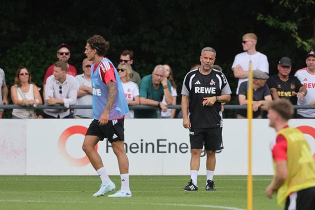 Trainingsauftakt, 1. FC Köln, von links: Julian Pauli, Evangelos Sbonias (1. FC Köln), 13.07.2026, Bild: *** Local Caption *** *** Sports: Start of Training, 1. FC Köln; from left: Julian Pauli, Evangelos Sbonias, 1. FC Köln, July 13, 2026, Photo *** Local Caption ***