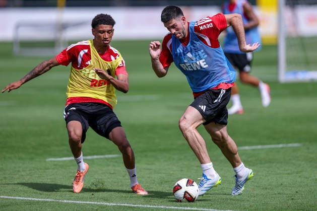 13.07.2026, Fußball, Trainingsauftakt 1.FC Köln, 1. Fußball Bundesliga, Geißbockheim, Saison 2026 2027: Nilas Yacobi im Zweikampf gegen Luka Lochoshvili (FC Koeln 24) beim ersten Training der neuen Saison 26 27 DFB regulations prohibit any use of photographs as image sequences and or quasi-video. Nordrhein-Westfalen Deutschland *** July 13, 2026, Soccer, 1. FC Köln s first training session of the season, Bundesliga, Geißbockheim, 2026–2027 Season: Nilas Yacobi in a duel against Luka Lochoshvili at FC Köln 24 during the first training session of the new 2026–2027 season. DFB regulations prohibit any use of photographs as image sequences and or quasi-video. North Rhine-Westphalia, Germany