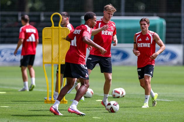 13.07.2026, Fußball, Trainingsauftakt 1.FC Köln, 1. Fußball Bundesliga, Geißbockheim, Saison 2026 2027: Youssoupha Niang (1FC Koeln 38) Marius Bülter (1FC Koeln 30) Alessio Castro-Montes (1FC Koeln 17) beim ersten Training der neuen Saison 26 27 DFB regulations prohibit any use of photographs as image sequences and or quasi-video. Nordrhein-Westfalen Deutschland *** July 13, 2026, Soccer, 1. FC Köln Training Kickoff, Bundesliga, Geißbockheim, 2026–2027 Season: Youssoupha Niang (1. FC Köln) 38, Marius Bülter (1. FC Köln) 30, Alessio Castro Montes (1. FC Köln) 17 at the first training session of the new 2026–2027 season. DFB regulations prohibit any use of photographs as image sequences or or quasi-video; North Rhine-Westphalia, Germany