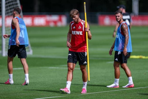 13.07.2026, Fußball, Trainingsauftakt 1.FC Köln, 1. Fußball Bundesliga, Geißbockheim, Saison 2026 2027: Joel Schmied (1FC Koeln 02) beim ersten Training der neuen Saison 26 27 DFB regulations prohibit any use of photographs as image sequences and or quasi-video. Nordrhein-Westfalen Deutschland *** July 13, 2026, Soccer, 1. FC Köln’s first training session, Bundesliga, Geißbockheim, 2026–2027 season. Joel Schmied of 1. FC Köln 02 at the first training session of the new 2026–2027 season. DFB regulations prohibit any use of photographs as image sequences and or quasi-video. North Rhine-Westphalia, Germany