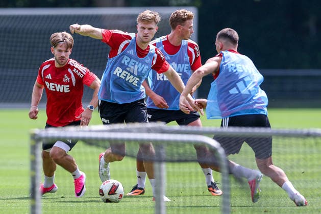 13.07.2026, Fußball, Trainingsauftakt 1.FC Köln, 1. Fußball Bundesliga, Geißbockheim, Saison 2026 2027: Jan Thielmann (1FC Koeln 29) Marius Bülter (1FC Koeln 30) Said El Mala (1FC Koeln 13) beim ersten Training der neuen Saison 26 27 DFB regulations prohibit any use of photographs as image sequences and or quasi-video. Nordrhein-Westfalen Deutschland *** July 13, 2026, Soccer, 1. FC Köln Training Kickoff, Bundesliga, Geißbockheim, 2026–2027 Season Jan Thielmann 1 FC Köln 29 Marius Bülter 1 FC Köln 30 Said El Mala 1 FC Köln 13 at the first training session of the new season 26–27 DFB regulations prohibit any use of photographs as image sequences and or quasi-video North Rhine-Westphalia, Germany