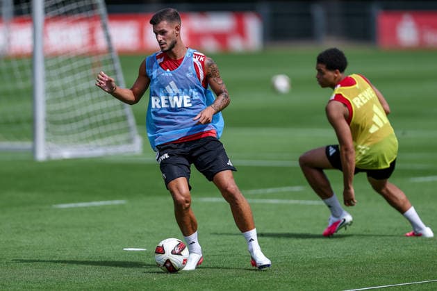 13.07.2026, Fußball, Trainingsauftakt 1.FC Köln, 1. Fußball Bundesliga, Geißbockheim, Saison 2026 2027: Tom Krauß (1FC Koeln 05) beim ersten Training der neuen Saison 26 27 DFB regulations prohibit any use of photographs as image sequences and or quasi-video. Nordrhein-Westfalen Deutschland *** July 13, 2026, Soccer, 1. FC Köln’s first training session, Bundesliga, Geißbockheim, 2026–2027 season. Tom Krauß, 1. FC Köln 05, at the first training session of the new 2026–2027 season. DFB regulations prohibit any use of photographs as image sequences and or quasi-video. North Rhine-Westphalia, Germany