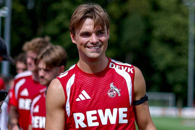 13.07.2026, Fußball, Trainingsauftakt 1.FC Köln, 1. Fußball Bundesliga, Geißbockheim, Saison 2026 2027: Joel Schmied (1FC Koeln 02) beim ersten Training der neuen Saison 26 27 DFB regulations prohibit any use of photographs as image sequences and or quasi-video. Nordrhein-Westfalen Deutschland *** July 13, 2026, Soccer, 1. FC Köln’s first training session, Bundesliga, Geißbockheim, 2026–2027 season. Joel Schmied of 1. FC Köln 02 at the first training session of the new 2026–2027 season. DFB regulations prohibit any use of photographs as image sequences and or quasi-video. North Rhine-Westphalia, Germany