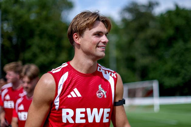 13.07.2026, Fußball, Trainingsauftakt 1.FC Köln, 1. Fußball Bundesliga, Geißbockheim, Saison 2026 2027: Joel Schmied (1FC Koeln 02) beim ersten Training der neuen Saison 26 27 DFB regulations prohibit any use of photographs as image sequences and or quasi-video. Nordrhein-Westfalen Deutschland *** July 13, 2026, Soccer, 1. FC Köln’s first training session, Bundesliga, Geißbockheim, 2026–2027 season. Joel Schmied of 1. FC Köln 02 at the first training session of the new 2026–2027 season. DFB regulations prohibit any use of photographs as image sequences and or quasi-video. North Rhine-Westphalia, Germany