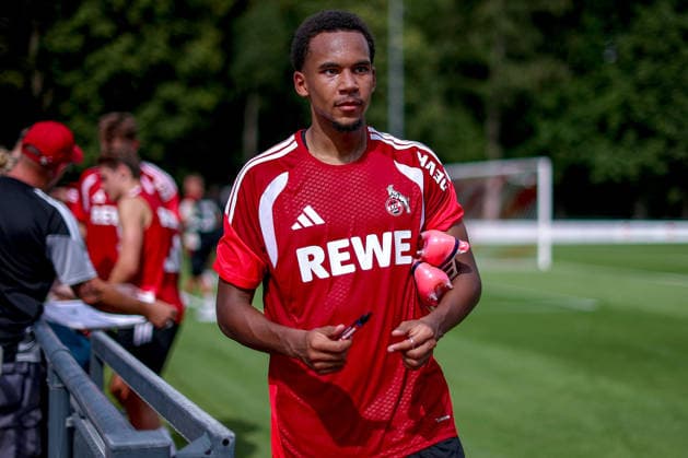 13.07.2026, Fußball, Trainingsauftakt 1.FC Köln, 1. Fußball Bundesliga, Geißbockheim, Saison 2026 2027: Youssoupha Niang (1FC Koeln 38) beim ersten Training der neuen Saison 26 27 DFB regulations prohibit any use of photographs as image sequences and or quasi-video. Nordrhein-Westfalen Deutschland *** July 13, 2026, Soccer, 1. FC Köln s first training session, 1 Bundesliga, Geißbockheim, 2026–2027 season: Youssoupha Niang (1. FC Köln, No. 38) at the first training session of the new 2026–2027 season. DFB regulations prohibit any use of photographs as image sequences and or quasi-video. North Rhine-Westphalia, Germany