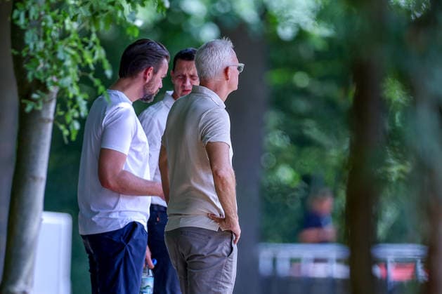 13.07.2026, Fußball, Trainingsauftakt 1.FC Köln, 1. Fußball Bundesliga, Geißbockheim, Saison 2026 2027: Sportdirektor Thomas Kessler (1FC Koeln tk) neben Joerg Alvermann (Jörg, Jorg, 2. Vice President 1. FC Koeln) and Prof. Dr. Ulf Sobek (Vice President 1. FC Koeln) beim ersten Training der neuen Saison 26 27 DFB regulations prohibit any use of photographs as image sequences and or quasi-video. Nordrhein-Westfalen Deutschland *** July 13, 2026, Soccer, Start of Training for 1. FC Köln, Bundesliga, Geißbockheim, 2026–2027 Season, Sports Director Thomas Kessler of 1. FC Köln alongside Jörg Alvermann, Jorg, 2 Vice President of 1. FC Köln, and Prof. Dr. Ulf Sobek, Vice President of 1. FC Köln, at the first training session of the new 2026–2027 season. DFB regulations prohibit any use of photographs as image sequences and or quasi-video. North Rhine-Westphalia, Germany