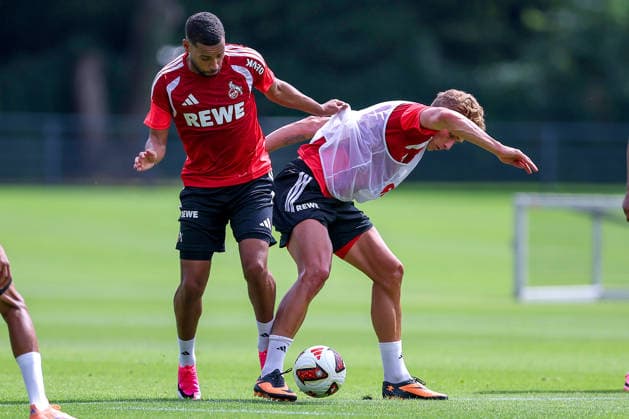 13.07.2026, Fußball, Trainingsauftakt 1.FC Köln, 1. Fußball Bundesliga, Geißbockheim, Saison 2026 2027: Linton Maina (1FC Koeln 37) im Zweikampf gegen Sebastian Sebulonsen (1FC Koeln 28) beim ersten Training der neuen Saison 26 27 DFB regulations prohibit any use of photographs as image sequences and or quasi-video. Nordrhein-Westfalen Deutschland *** July 13, 2026, Soccer, 1. FC Köln Season Training Kickoff, Bundesliga, Geißbockheim, 2026–2027 Season: Linton Maina (1. FC Köln 37) in a tackle against Sebastian Sebulonsen (1. FC Köln 28) during the first training session of the new 2026–2027 season. DFB regulations prohibit any use of photographs as image sequences and or quasi-video. North Rhine-Westphalia, Germany